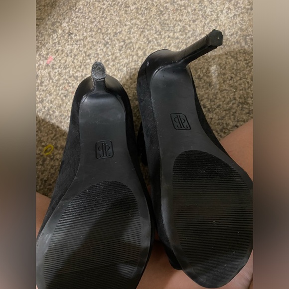 Jennifer Lopez heels. Size 8. - Picture 4 of 6